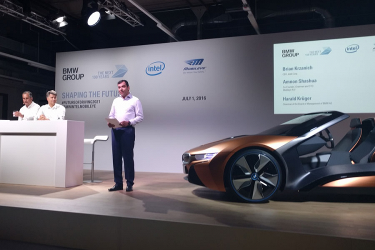 BMW ove godine predstavlja prototip samovozećeg automobila