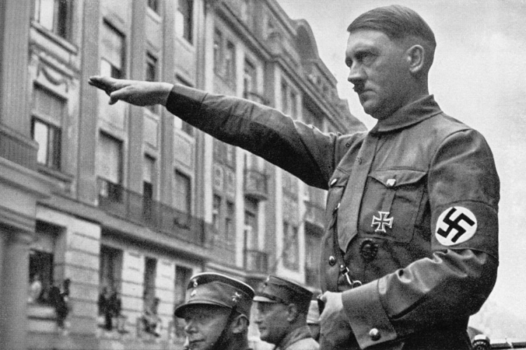 Hitler je bio ljubomoran na oca i sanjao da ga ponizi