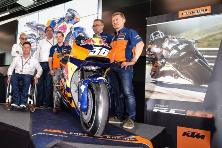 KTM zvanično predstavio MotoGP trkača za 2017.