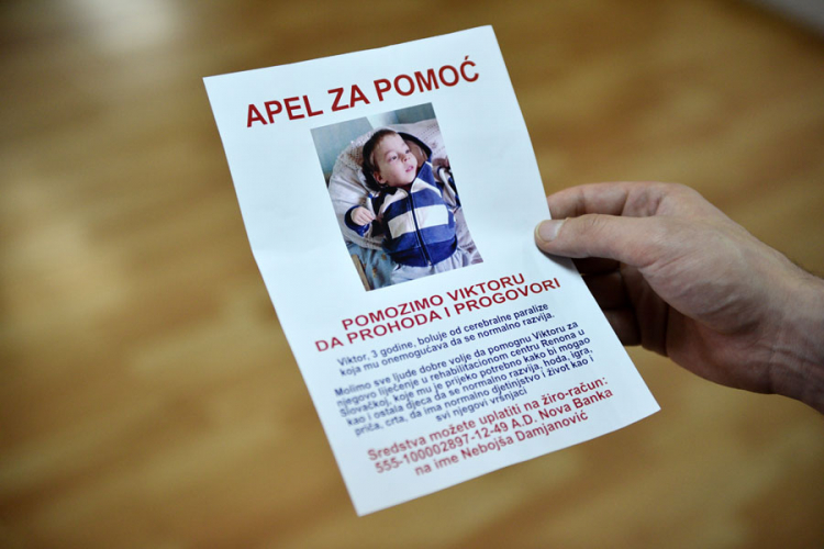 Trogodišnjem Viktoru Vučiniću iz Banjaluke potrebna pomoć za liječenje od cerebralne paralize