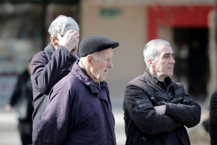 Vlada FBiH prodaje dom penzionera da bi obezbijedila penzije