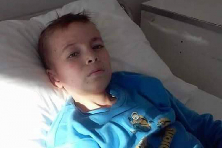 Majka moli za pomoć: Terapija za dječaka košta 4.700 KM mjesečno 