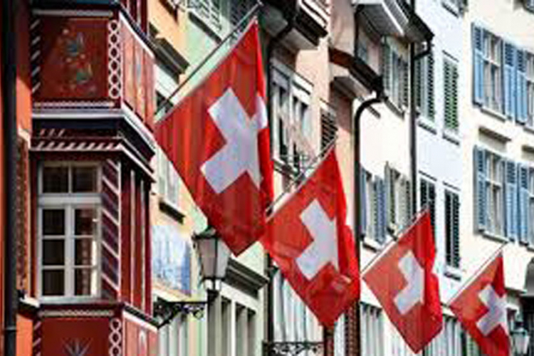Švajcarci odbili povećanje penzija, a odobrili da ih prisluškuju