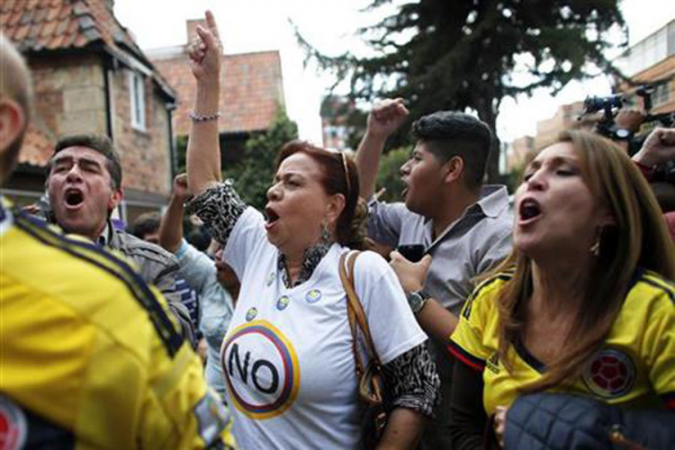 Kolumbijci odbacili mirovni sporazum na referendumu