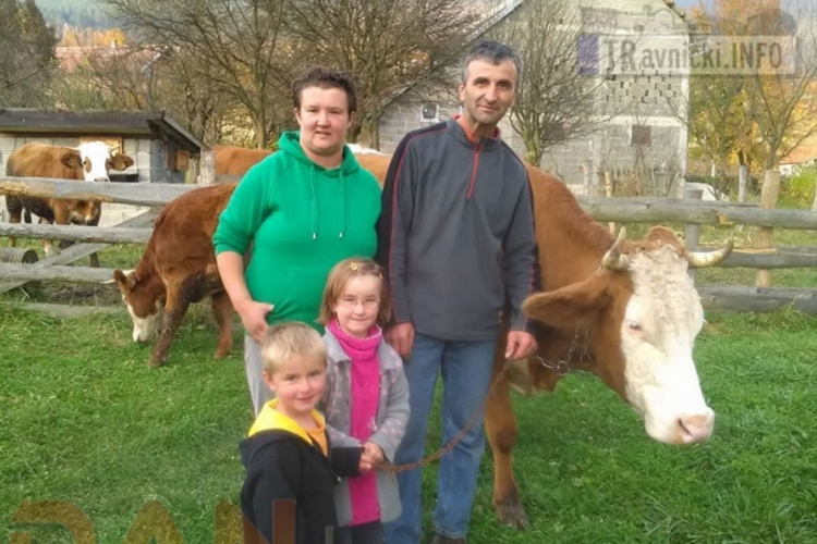 Travnik: Mještani pomažu porodici Marjanović