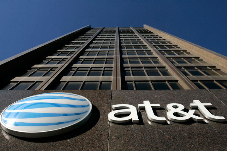 AT&T kupio Tajm Vorner za više 80 od milijardi dolara