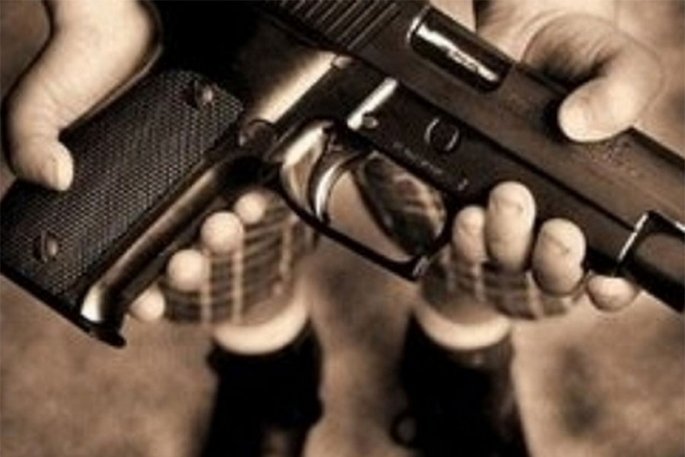 Trinaestogodišnjak se ubio očevim pištoljem
