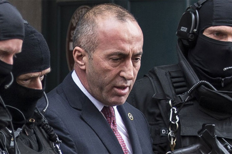 Sa Haradinajem u Hag došli i milioni dolara