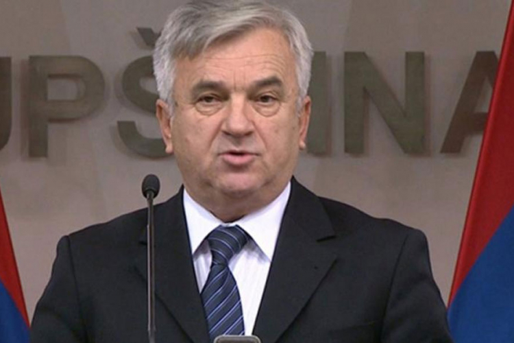 Čubrilović: Vrijeme sankcija je prošlo sve nesuglasice treba rješavati dijalogom