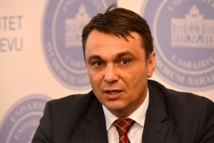 Ahmetović: Politička izolacija ima posljedice na građane