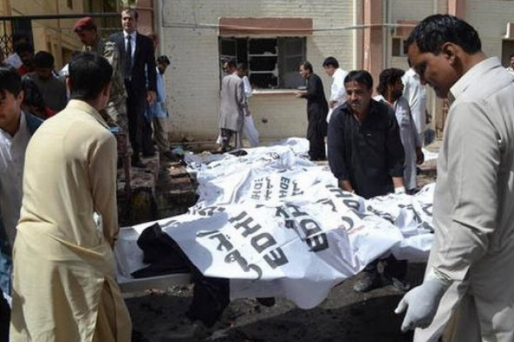 U eksploziji bombe u Pakistanu poginulo 18 ljudi