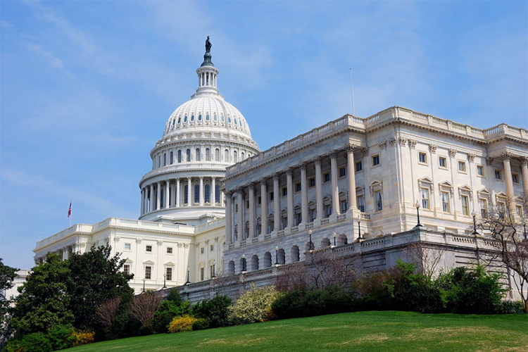 Američki senatori žele zakonom da zabrane ukidanje sankcija Rusiji