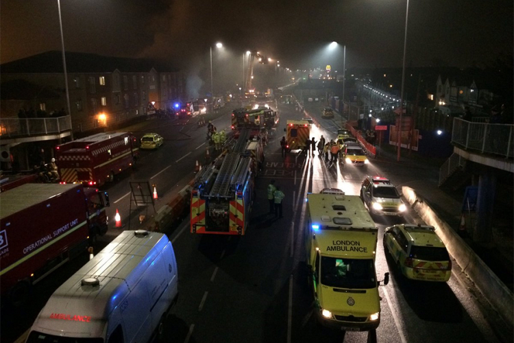 Eksplozija u Londonu: Zgrada u plamenu, ima povrijeđenih (VIDEO)