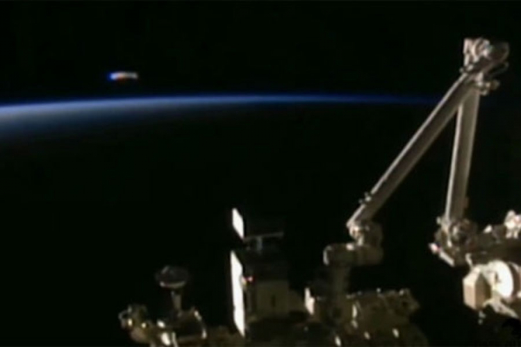 NASA prekinula prenos kada je NLO ušao u kadar (VIDEO)