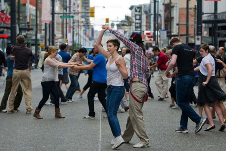 U američkom gradiću ukinuta zabrana plesa na javnom mjestu