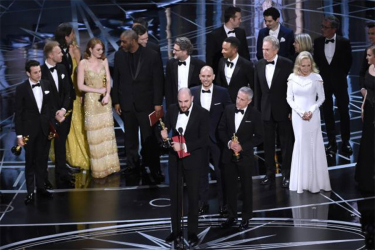 "La la Land" bez nagrade, Oskar dobio film "Mjesečina"
