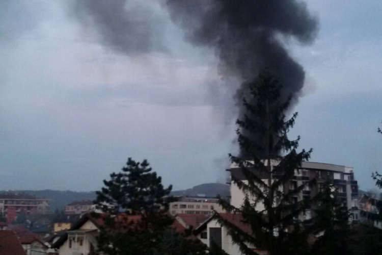 Banjaluka: Lokalizovan požar na kući u Rosuljama
