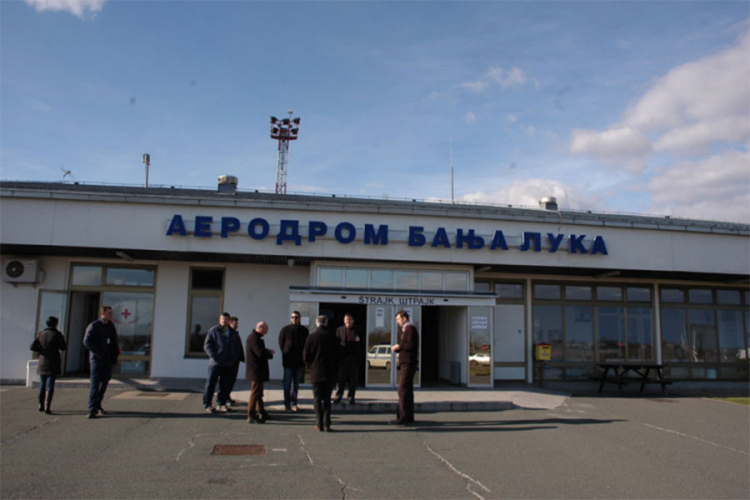 Aerodromi u Banjaluci i Mostaru gube putnike, Sarajevo i Tuzla bilježe veliki rast