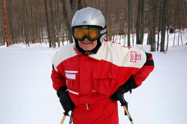 Skija sa 106 godina: Za dug život potrebni su dobra žena, roditelji i alkohol