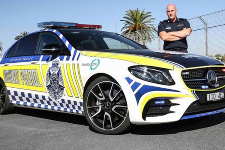 Australijski policajci se pohvalili novim patrolnim vozilom iz AMG ergele
