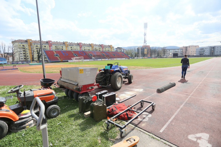 Glavni teren Gradskog stadionu u Banjaluci na renoviranju