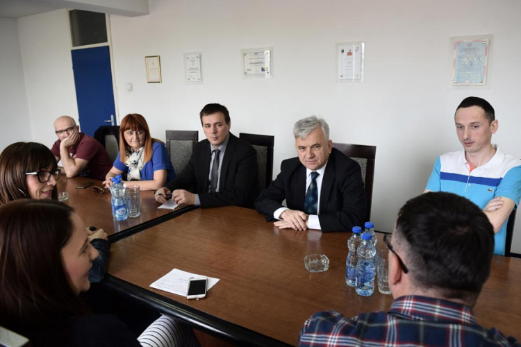 Čubrilović: Novinarima obezbijediti bolje uslove rada
