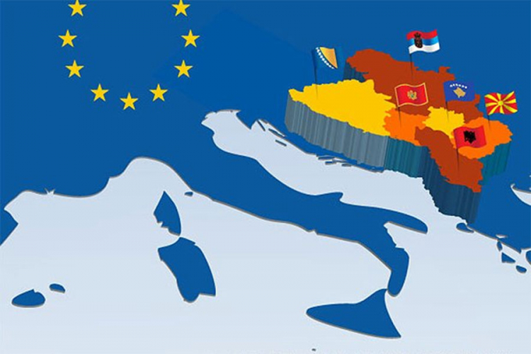 EU u više brzina, Balkanu zapećak ili poseban status