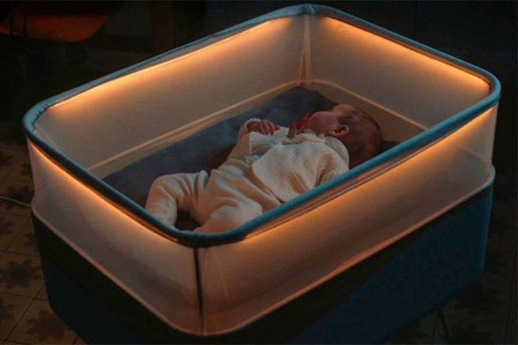 Ford predstavio dječiji krevetac koji simulira vožnju u autu