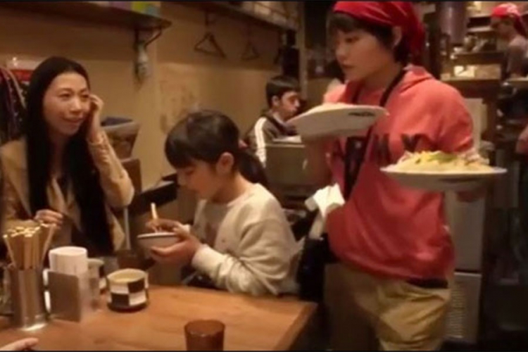 Restoran u Tokiju služi nešto bizarno, ljudi čekaju satima da to probaju