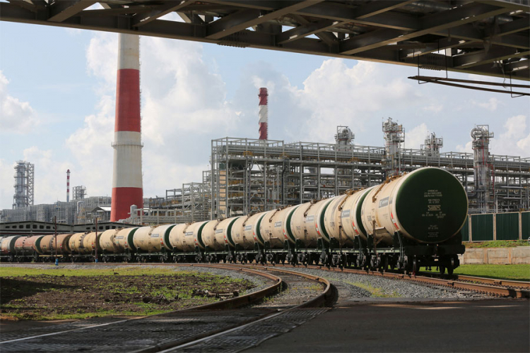 Rusija postala najveći snabdjevač naftom u Kini