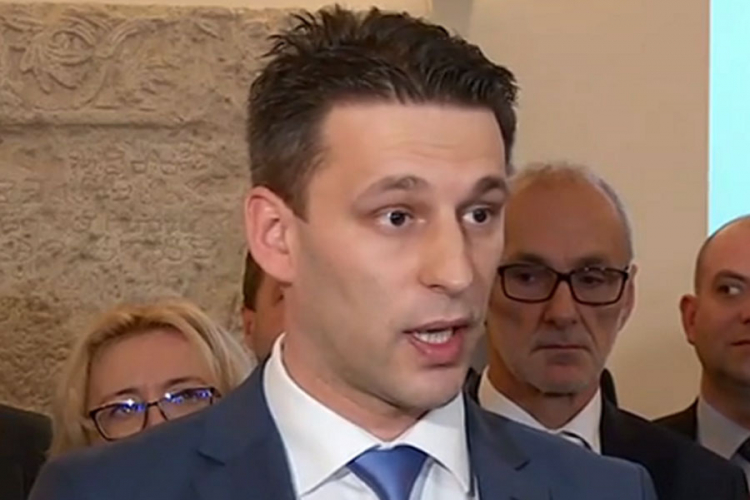 Petrov: Most više nije dio vlade Hrvatske

