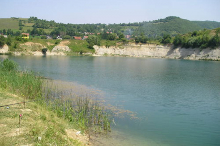 Ribari iz jezera Zanesovići izvukli beživotno tijelo žene