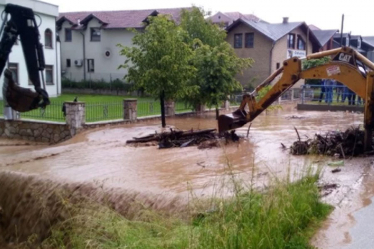 Poplavljeno više objekata u opštini Doboj Istok