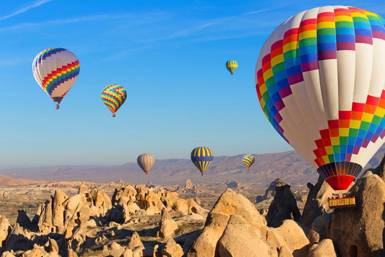 Kapadokija, zemlja šarenih balona i kamenih dimnjaka