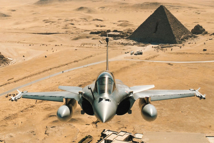 Egipatski avioni bombardovali položaje militanata