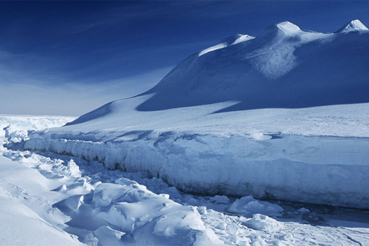 Sve veća pukotina na ledenoj ploči na Antarktiku