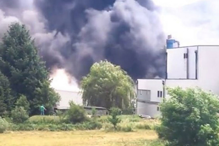 Travnik: U požaru povrijeđeno 20 radnika; milionska šteta