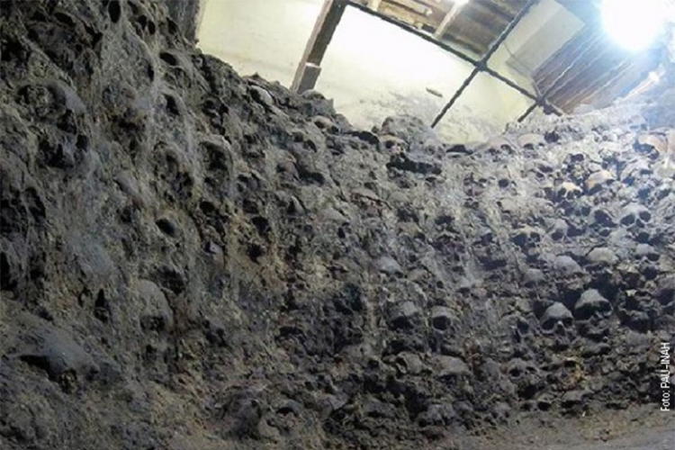 Kula od ljudskih lobanja pronađena ispod Meksiko Sitija