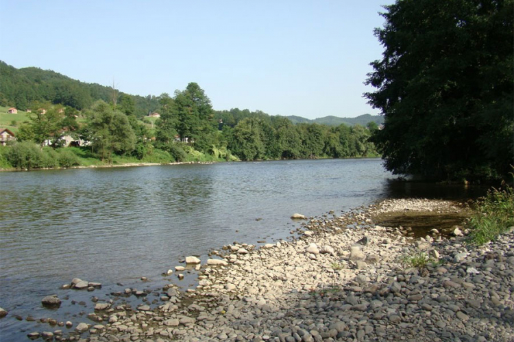 Rijeke Željeznica, Bosna i Miljacka opasne po zdravlje kupača