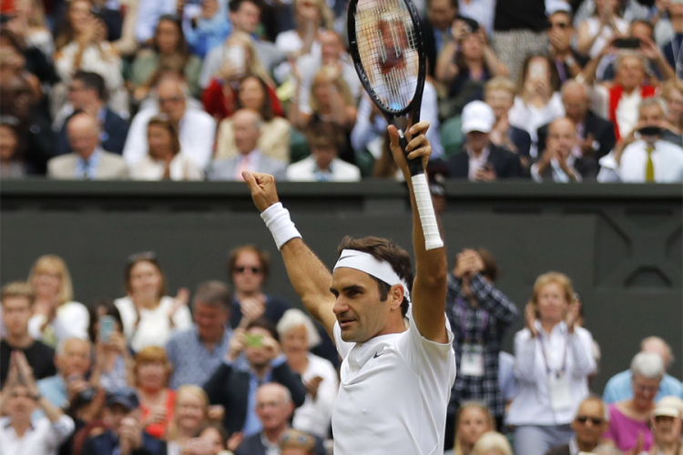 Federer u 11. finalu Vimbldona, korak od rekordne titule