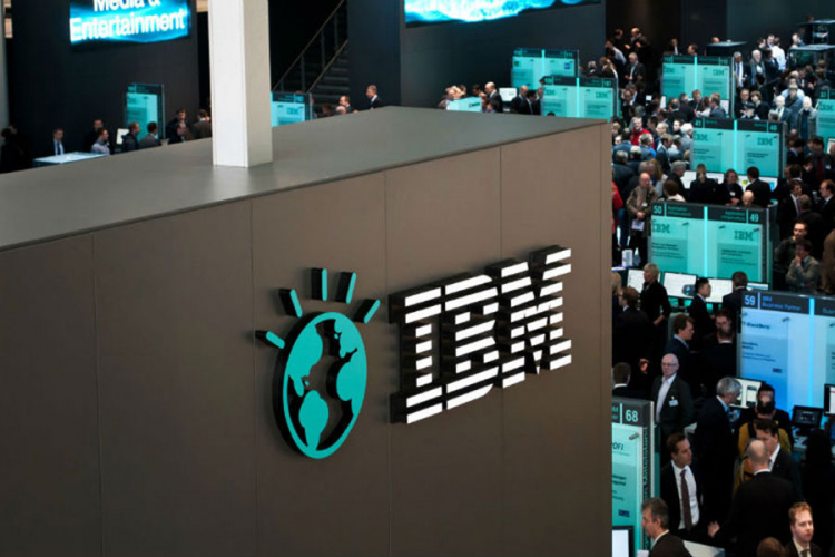 IBM podbacio 21. kvartal zaredom