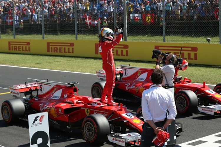 Sebastian Vettel slavio na Hungaroringu i povećao prednost nad Lewisom Hamiltonom