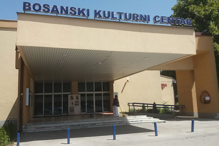 Bosanski kulturni centar Tuzla niže uspjehe