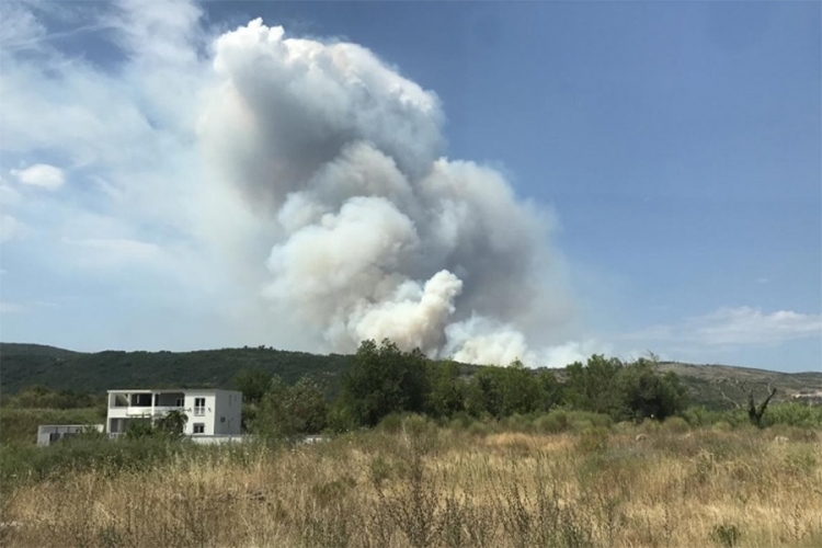 Požari u Bileći, Trebinju i Ljubinju pod kontrolom