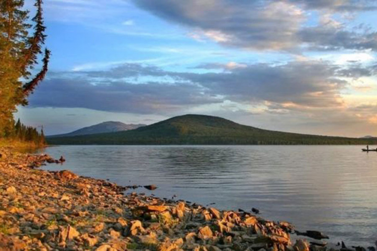 Rusi morali demantovati da su poklonili jezero Kazahstanu