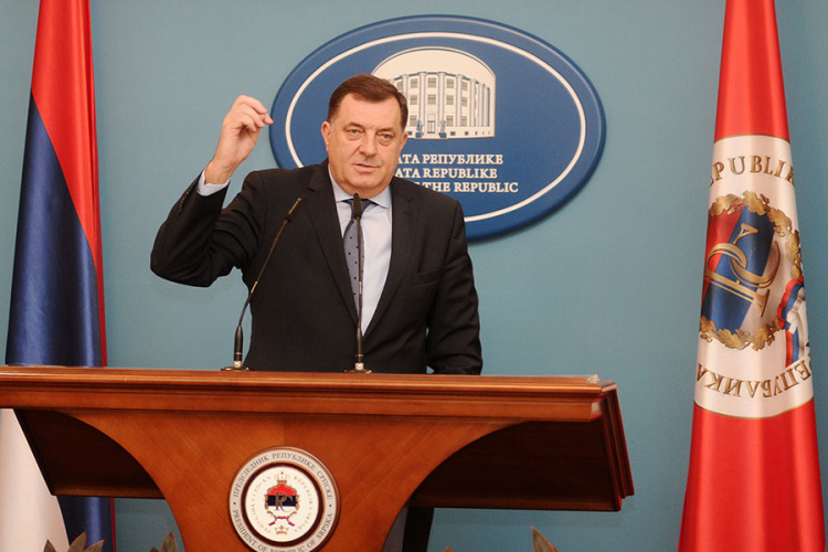 Dodik: Govedarica ponavlja stavove SDA