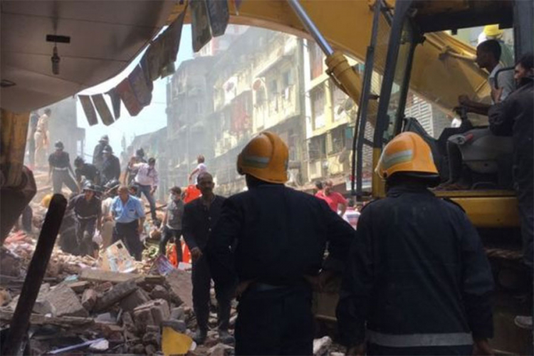 Srušila se zgrada u Indiji, devet poginulih
