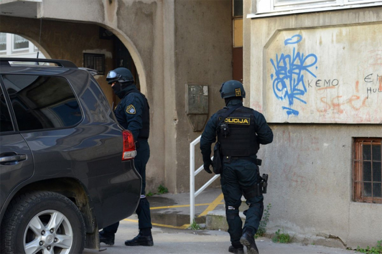 U Sarajevu uhapšeno 13 osoba zbog trgovine narkoticima