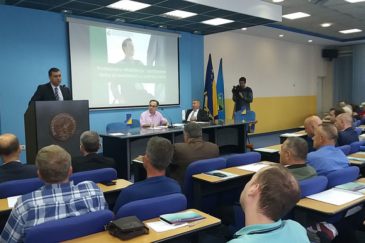 Konferencija u Tuzli: Firme bez sluha za radnike s invaliditetom