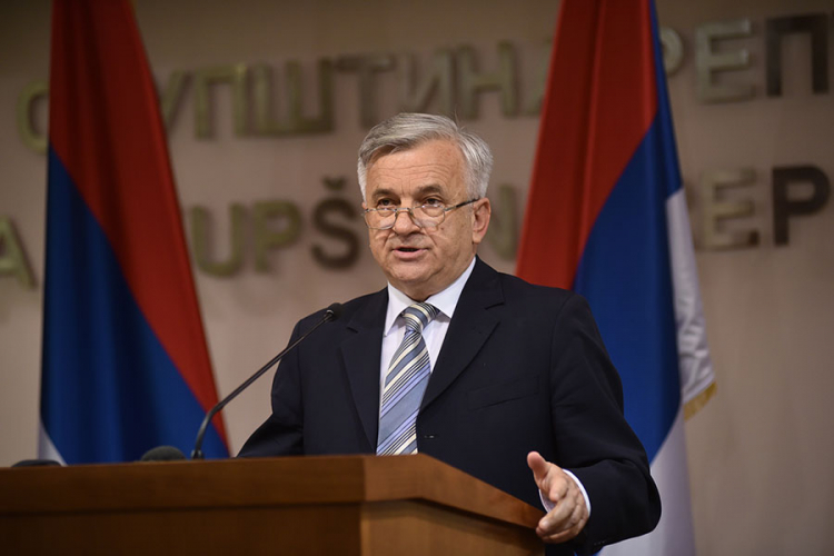 Čubrilović: Opozicija ruši Skupštinu vanparlamentarnim sredstvima